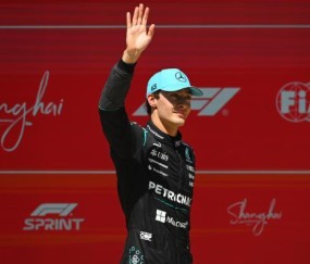 开云体育官网-F1中国站冲刺赛拉塞尔夺冠 法拉利双车紧随其后