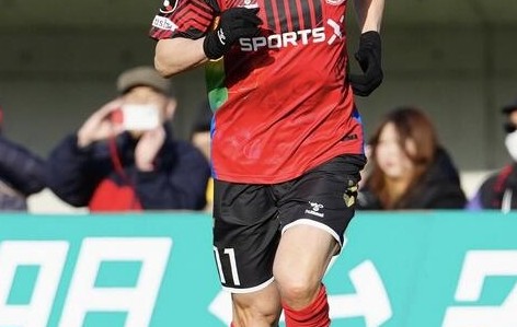 开云体育app下载-59岁零10天！三浦知良替补出场3分钟，时隔1个月再刷新J联赛纪录